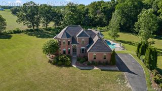 5715 Crest Court, Webster Township, MI 48130