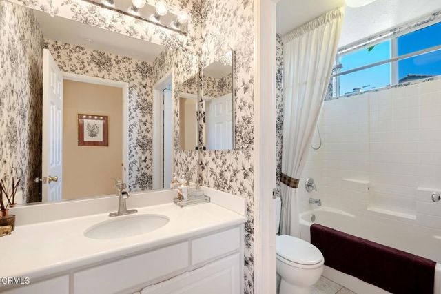 7718 Eisenhower Street, Ventura, CA 93003