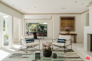 8706 Sunset Plaza Place, West Hollywood, CA 90069