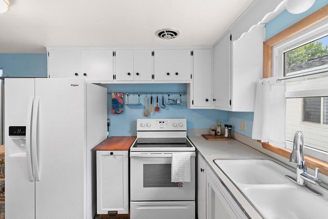 2030 LIBAL STREET, Green Bay, WI 54301