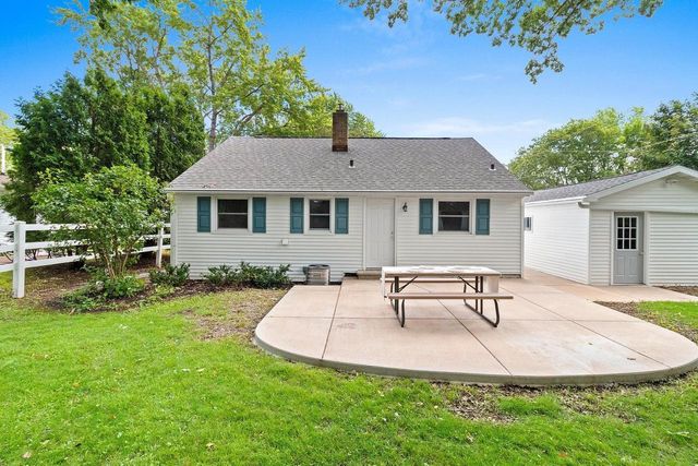 2030 LIBAL STREET, Green Bay, WI 54301