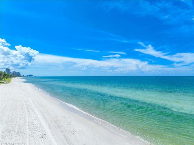 10691 Gulf Shore DR 1201, Naples, FL 34108