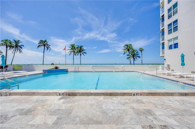 10691 Gulf Shore DR 1201, Naples, FL 34108