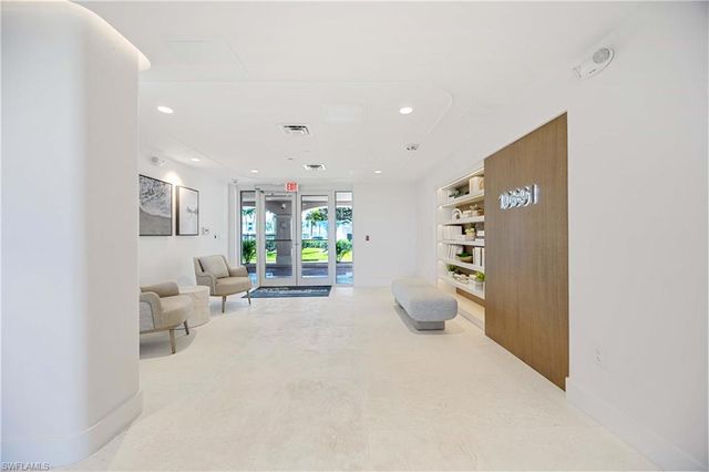 10691 Gulf Shore DR 1201, Naples, FL 34108