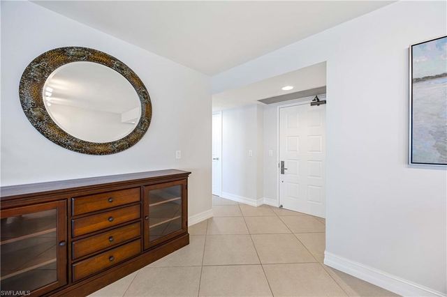 10691 Gulf Shore DR 1201, Naples, FL 34108