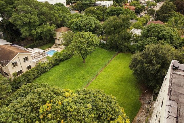 1001 SW 15th Ave, Miami, FL 33135