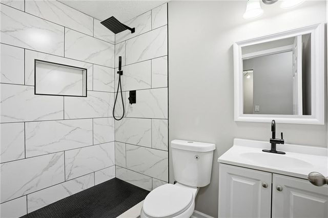 1045 Forest Path, Stone Mountain, GA 30088