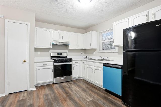 1045 Forest Path, Stone Mountain, GA 30088