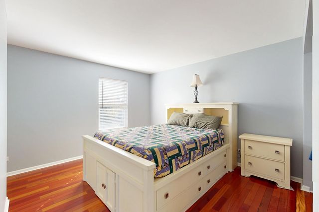 31601 N Pineview Boulevard, Lakemoor, IL 60051