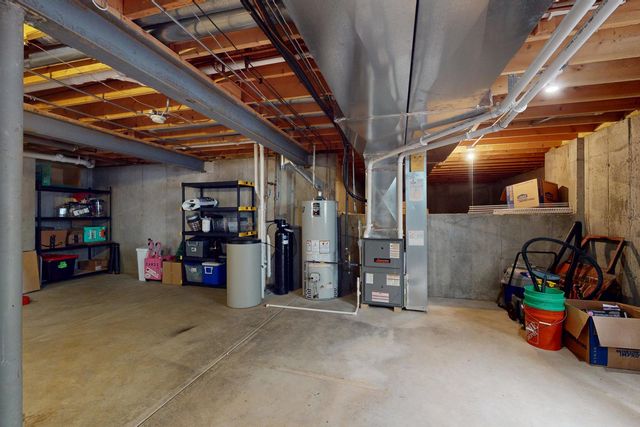 31601 N Pineview Boulevard, Lakemoor, IL 60051