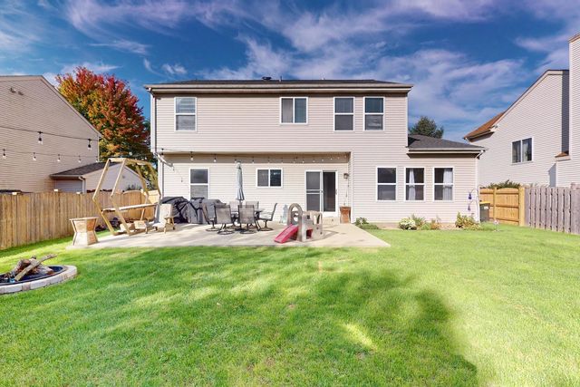 31601 N Pineview Boulevard, Lakemoor, IL 60051