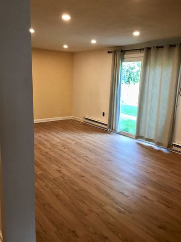384 Great Rd A 103, Acton, MA 01720
