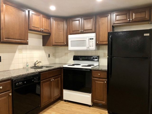 384 Great Rd A 103, Acton, MA 01720