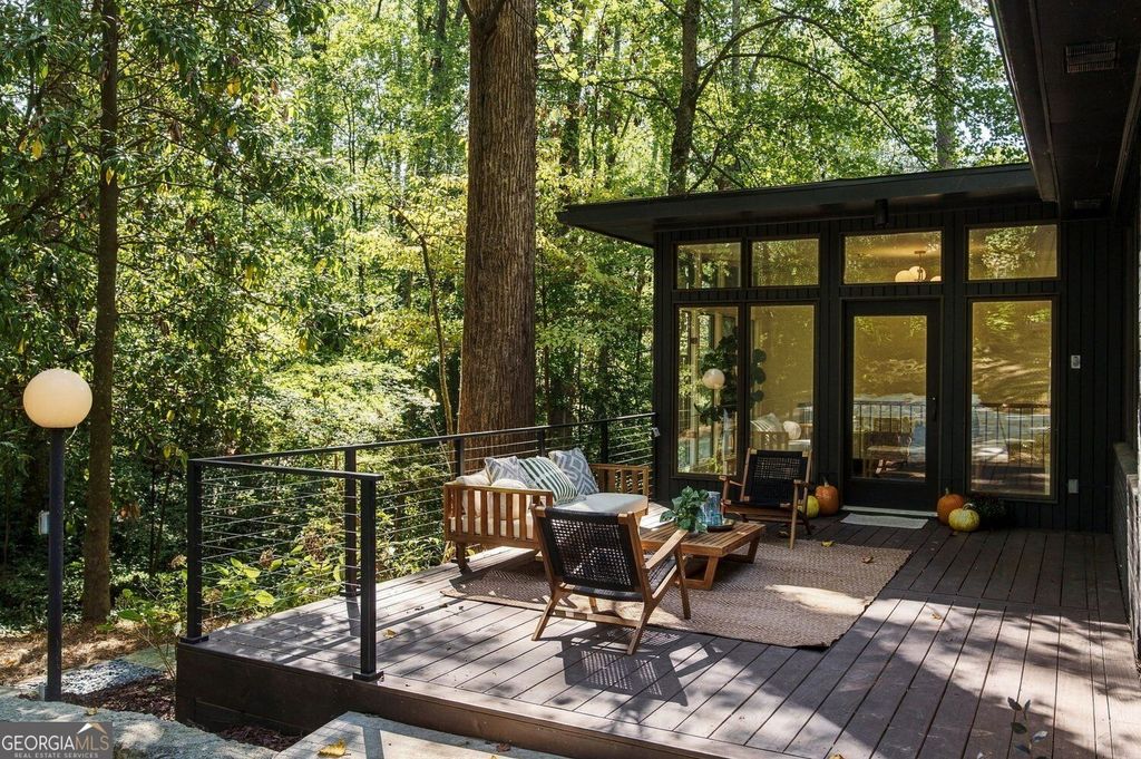922 Barton Woods Road NE, Atlanta, GA 30307 — photo 2