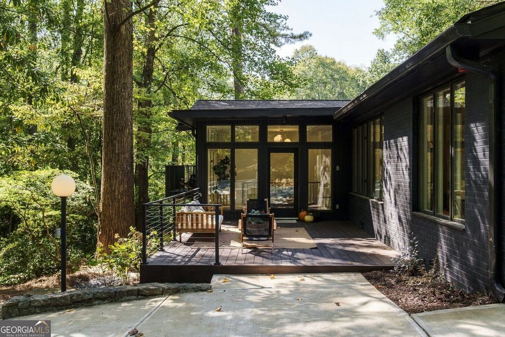 922 Barton Woods Road NE, Atlanta, GA 30307 — photo 4