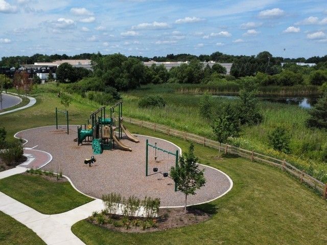 2724 Fieldcrest Drive 3106, Mundelein, IL 60060