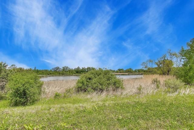 2724 Fieldcrest Drive 3106, Mundelein, IL 60060