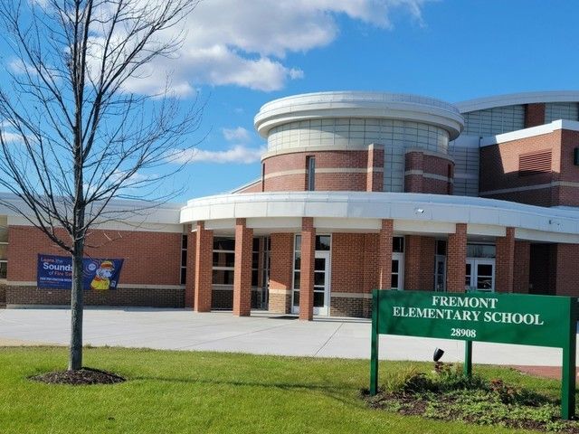 2724 Fieldcrest Drive 3106, Mundelein, IL 60060