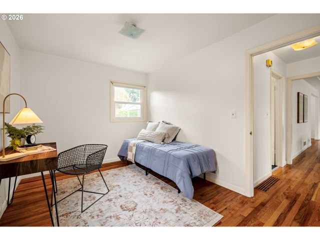 2525 Se 79TH Ave, Portland, OR 97206