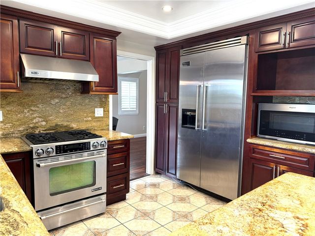 2705 N Kennedy, Orange, CA 92865