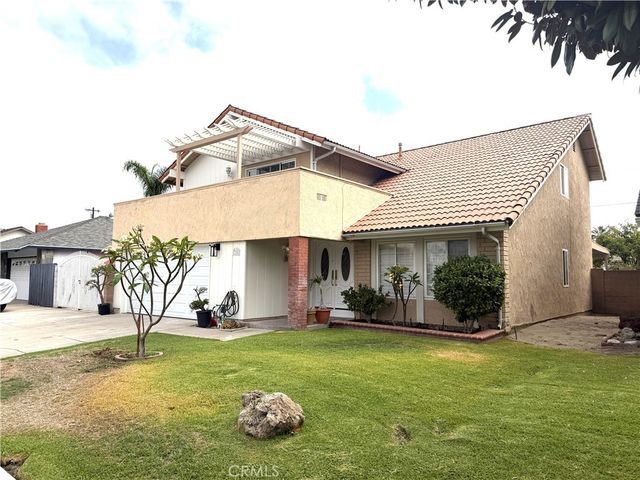 2705 N Kennedy, Orange, CA 92865
