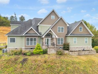 54 Whispering Pines Drive, Trenton, GA 30752