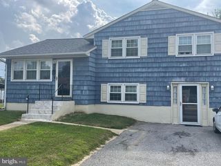 96 MEMORIAL DR, New Castle, DE 19720