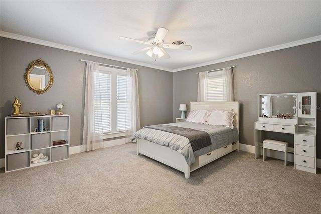 605 E LAKEVIEW AVENUE, Eustis, FL 32726