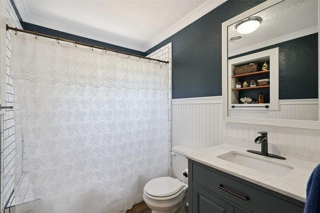 605 E LAKEVIEW AVENUE, Eustis, FL 32726