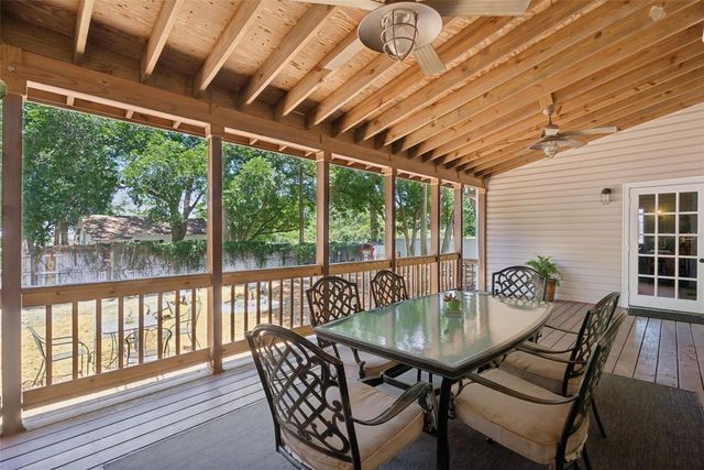 605 E LAKEVIEW AVENUE, Eustis, FL 32726