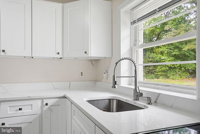 38330 HATCHET THICKET RD, Avenue, MD 20609