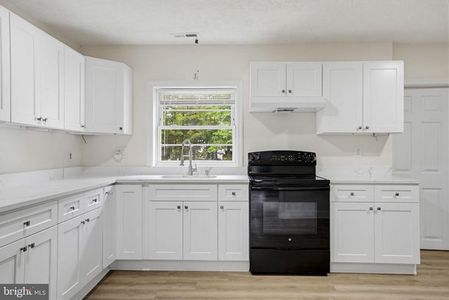 38330 HATCHET THICKET RD, Avenue, MD 20609