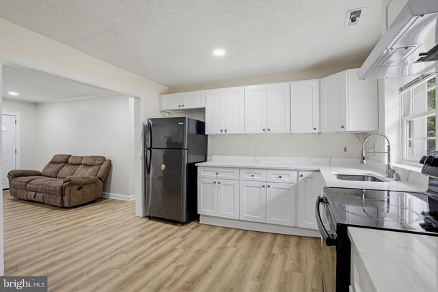 38330 HATCHET THICKET RD, Avenue, MD 20609