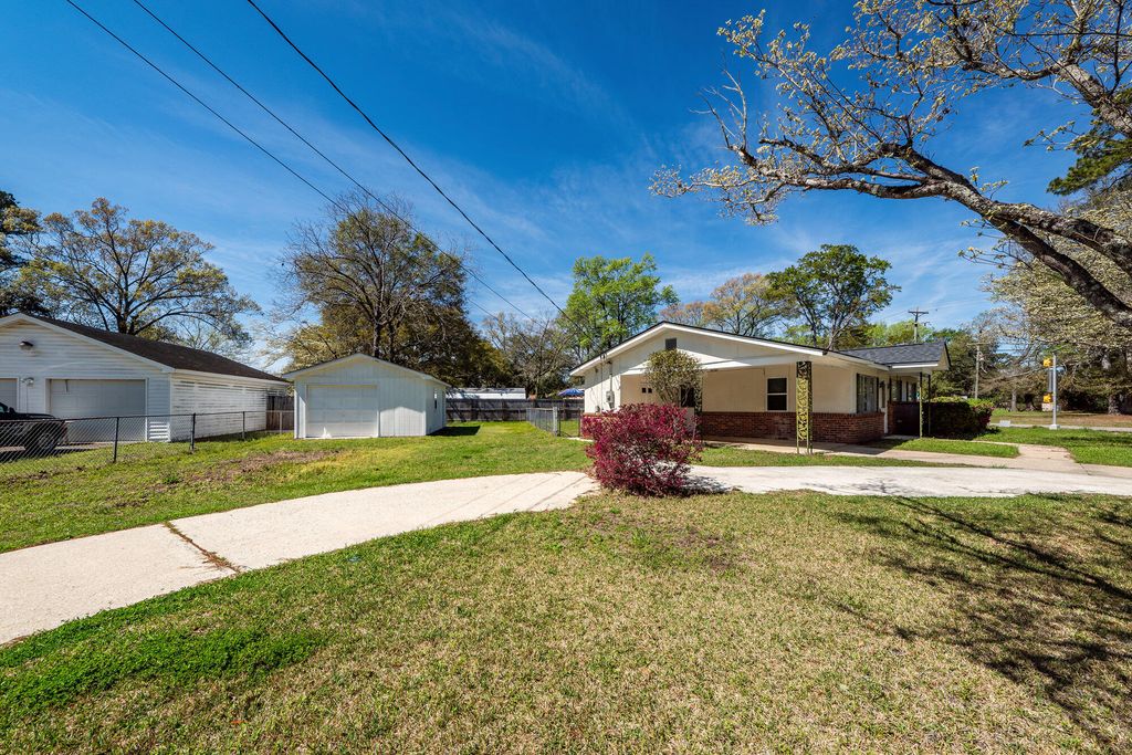 903 Yorktown Drive, Charleston, SC 29412