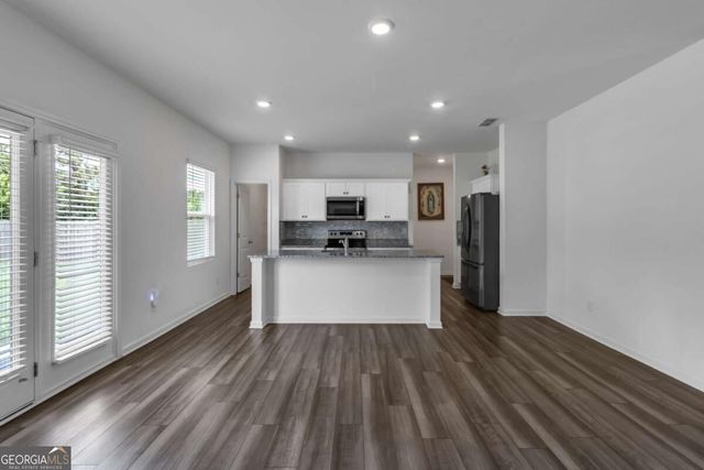 110 Bantry Way, Locust Grove, GA 30248