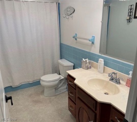 245 Kittle Street, Williamstown, WV 26187