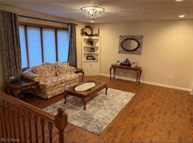 245 Kittle Street, Williamstown, WV 26187