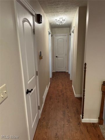 245 Kittle Street, Williamstown, WV 26187