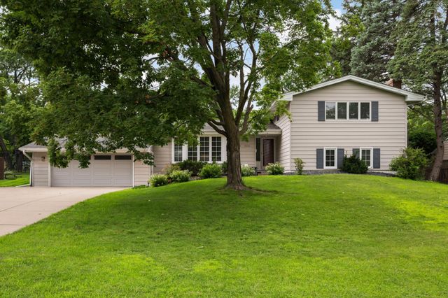 6620 Limerick Lane, Edina, MN 55439