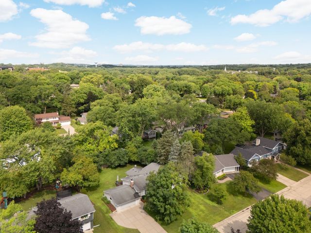 6620 Limerick Lane, Edina, MN 55439