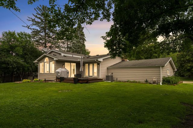 6620 Limerick Lane, Edina, MN 55439