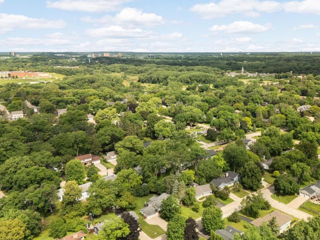 6620 Limerick Lane, Edina, MN 55439