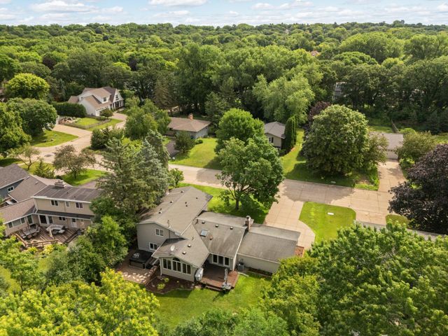 6620 Limerick Lane, Edina, MN 55439