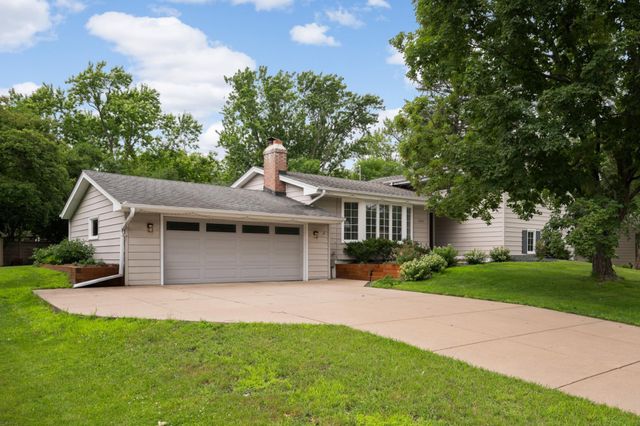 6620 Limerick Lane, Edina, MN 55439
