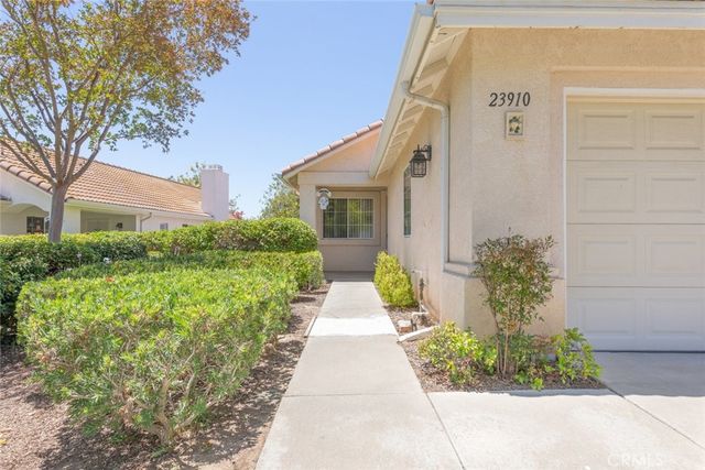 23910 Via Astuto, Murrieta, CA 92562