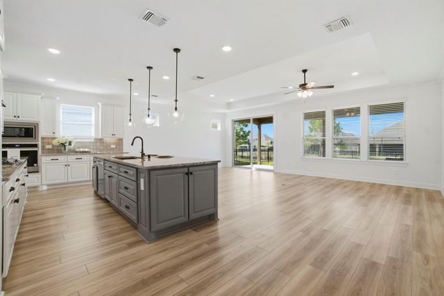 9727 Rockwell Drive, Willis, TX 77318