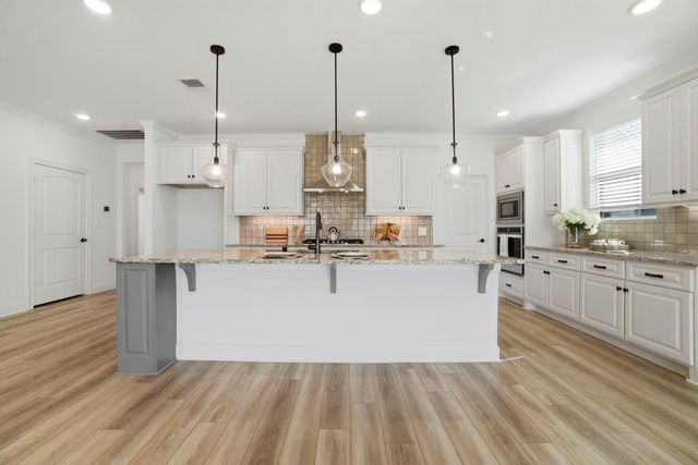 9727 Rockwell Drive, Willis, TX 77318