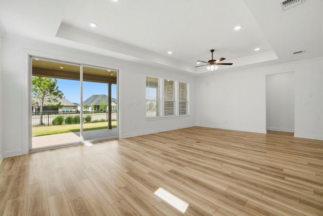 9727 Rockwell Drive, Willis, TX 77318