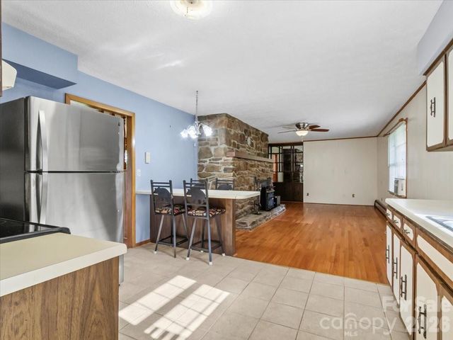 235 Rolling Ridge Loop, Burnsville, NC 28714