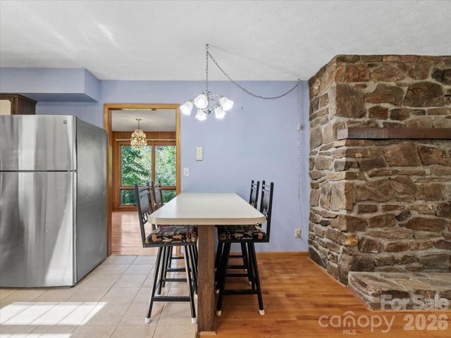 235 Rolling Ridge Loop, Burnsville, NC 28714
